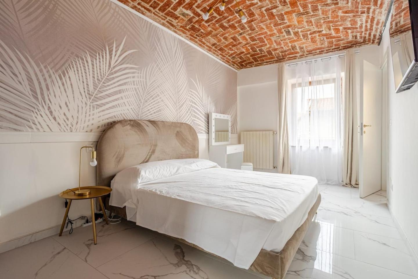 Апартаменти Fanstastic 2Bdrm Biella Center! Екстер'єр фото